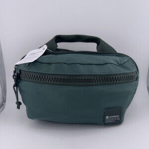 Lululemon All Day Essentials Belt Bag One Size 2.5L MEFO/DKFR 00572 Forest Green